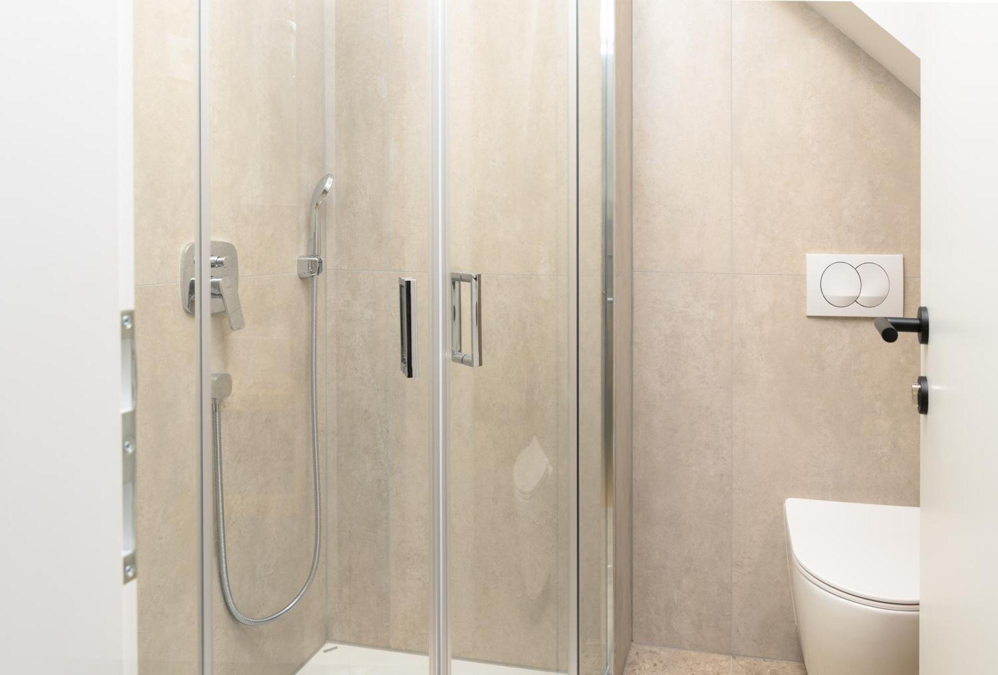 Lilija Apartments Trzin Екстер'єр фото