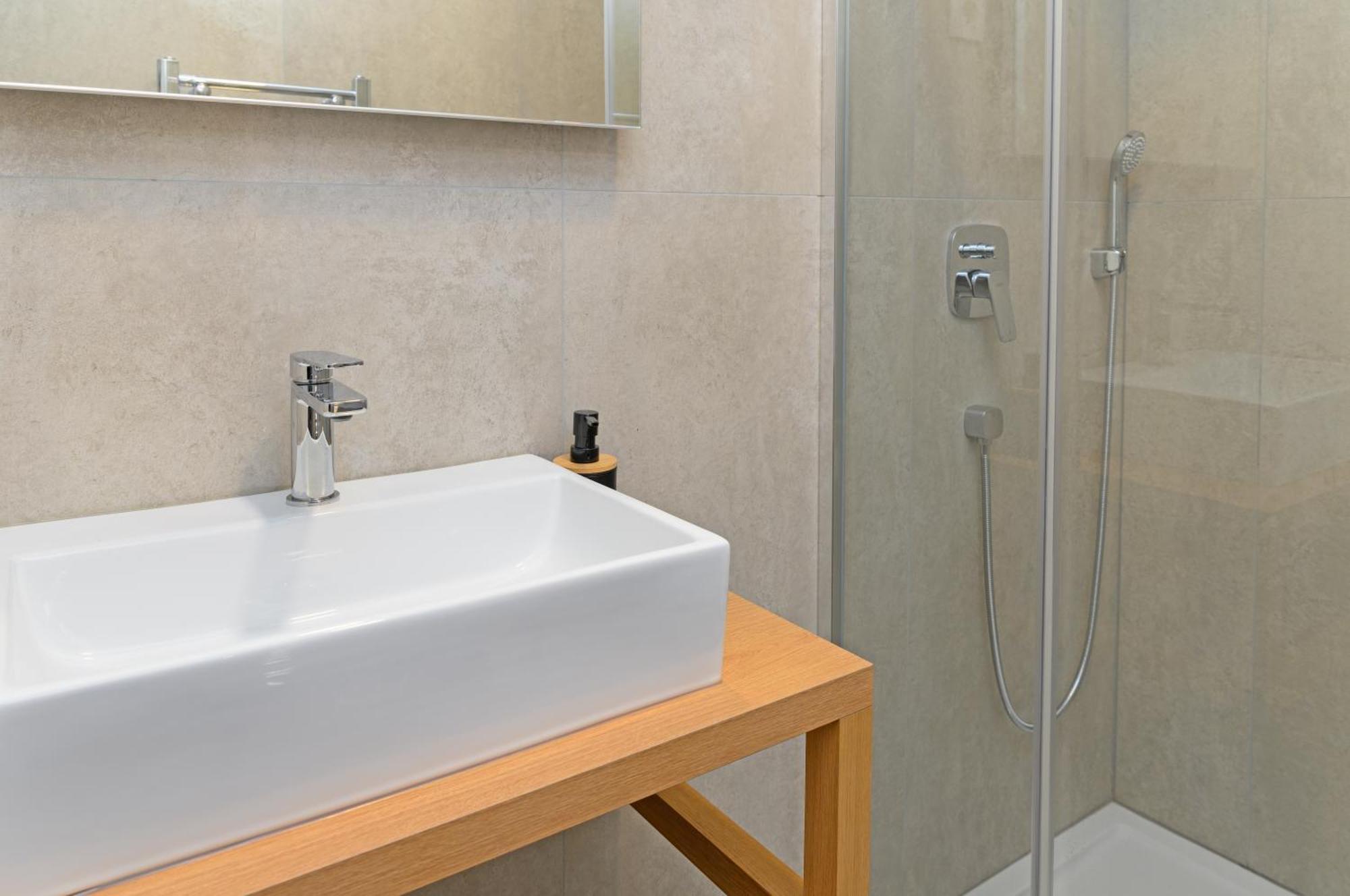Lilija Apartments Trzin Екстер'єр фото